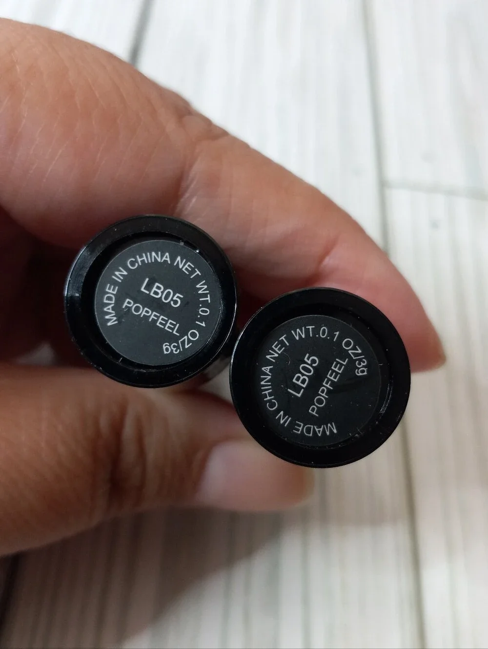 Popfeel Velvety Matte Deep Burgundy Lipsticks LB05